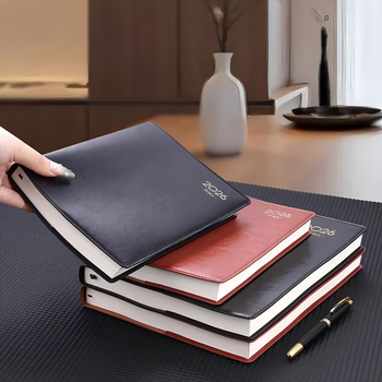 Caiet cu legare cusută; hârtie Dowling, 80 g/m2; 200–300 pagini; stil japonez/coreean; planificator calendar 2026 pentru gestionarea timpului