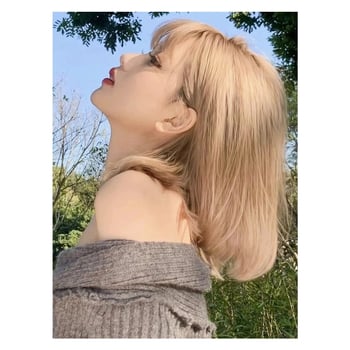 Perucă: bob scurt, breton aerat, model K368, fibre rezistentă la temperatură