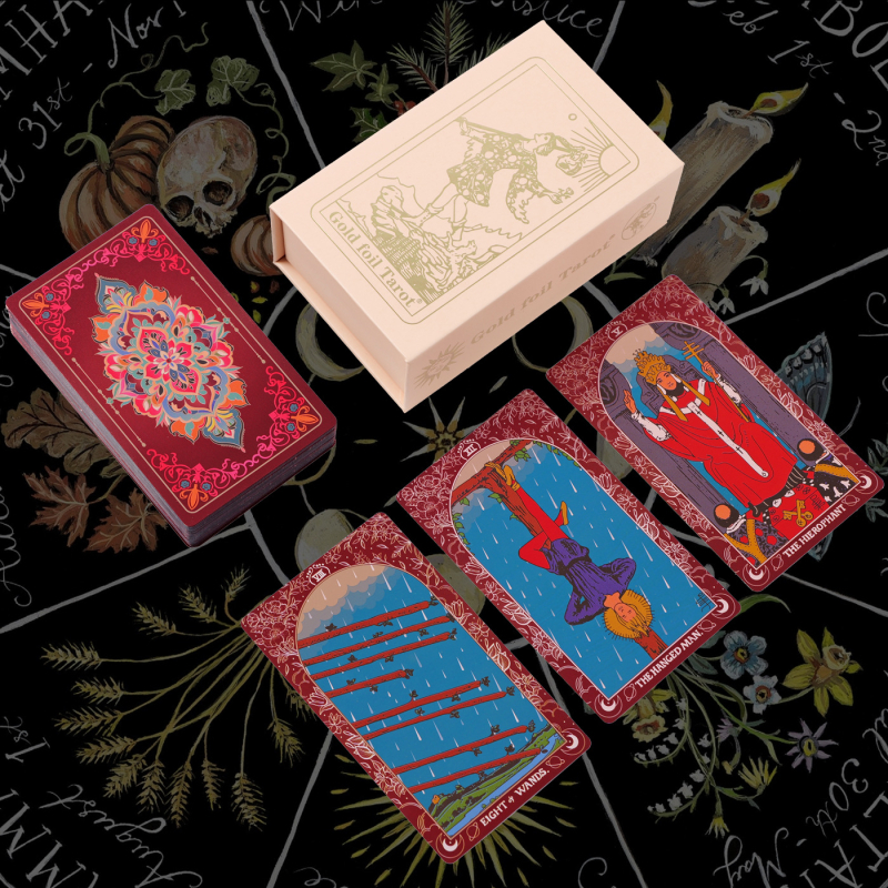 Carti de tarot – plastic; Brand: Gold foil tarot cards; carti de joc pentru jocuri de societate; ambalaj: cutie colorată