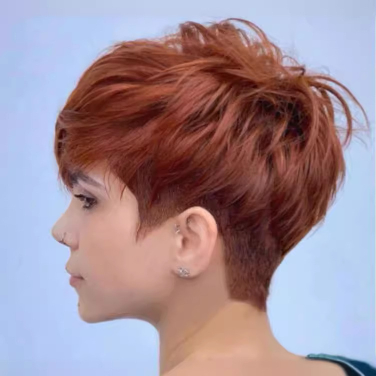 BeautyWorks DZ0707 Perucă Pixie – breton oblic, fibre rezistente la temperatură, pufoasă, acoperire completă a scalpului