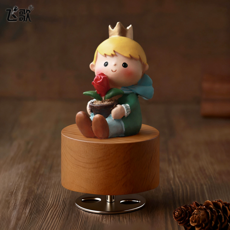 Cutie muzicală rotativă cu Micul Prinț – stil desen animat, materiale plastic și rășină
