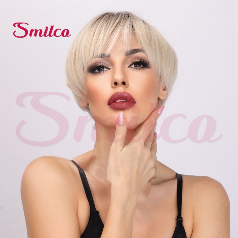 Perucă păr scurt drept cu breton înclinat pentru femei • fibre sintetice rezistente la temperatură • poate fi vopsită • model SM166-1