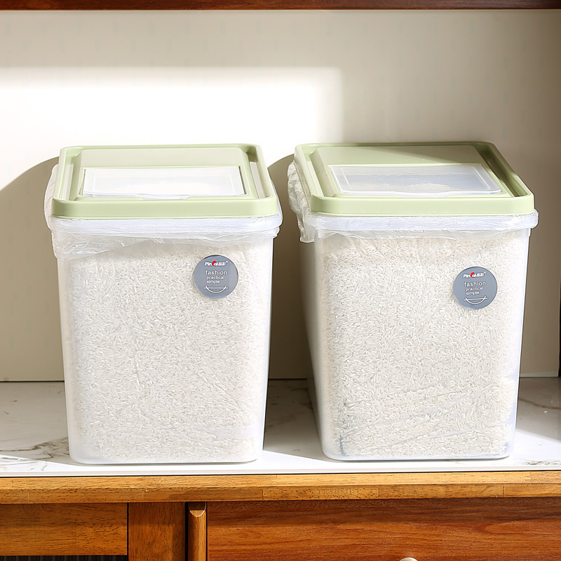 Recipient transparent pentru depozitarea orezului cu capac – plastic PP, capacitate 10L, rezistență la umezeală, protecție împotriva insectelor și prafului, design modern minimalist