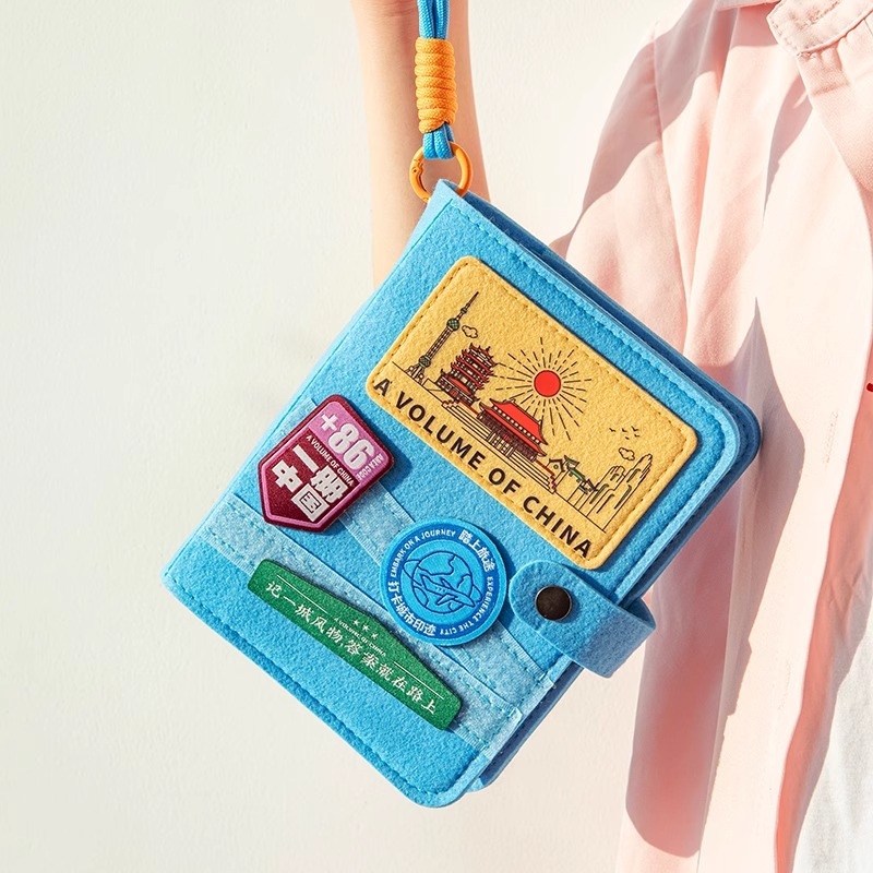 Jurnal de călătorie cu pagini detașabile și spațiu pentru pașaport și documente, portabil, legare cusută, carnet creativ