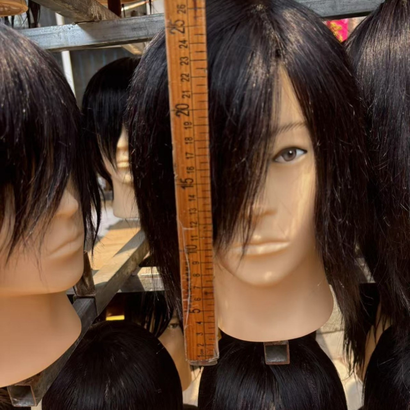 Model cap real pentru practică în frizerie pentru bărbați — păr uman, păr scurt drept, stil natural, pentru practică de tuns