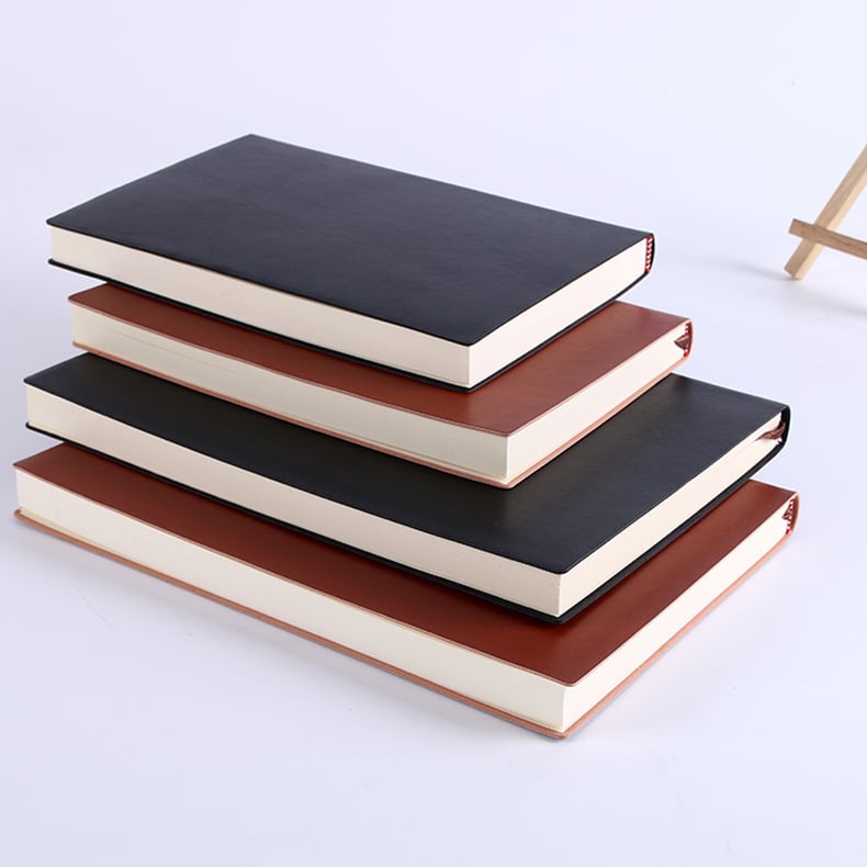 Caiet de afaceri cu husă din piele sintetică, legare cu închidere, Dowling hârtie 80 g, 100–200 pagini, Golden opening