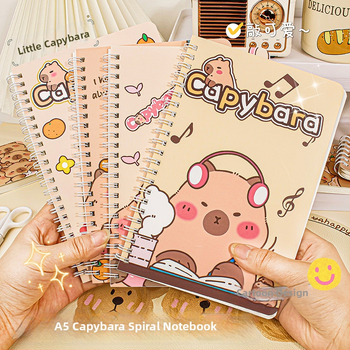 Caiet spiral MOKA • Copertă: hârtie • Material conținut: pulpă de lemn brută • 130 g/m² • 50–100 pagini