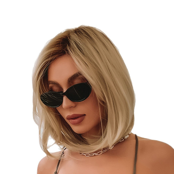 Perucă completă cu partajare laterală, vârfuri buclate, fibre rezistente la căldură, mătase japoneză