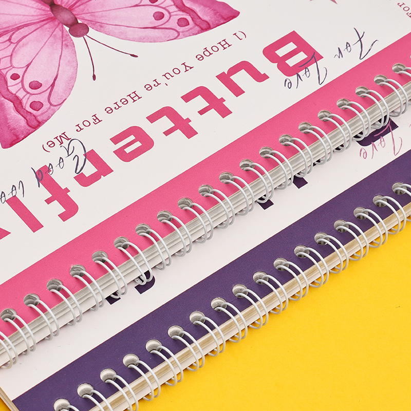 Jurnal cu temă fluture, cu două fețe, legat în spirală, hârtie din pulpă de lemn brută, 1–50 de pagini