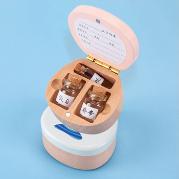 Drvena kutija uspomena za mliječne zube i djetetovu kosu