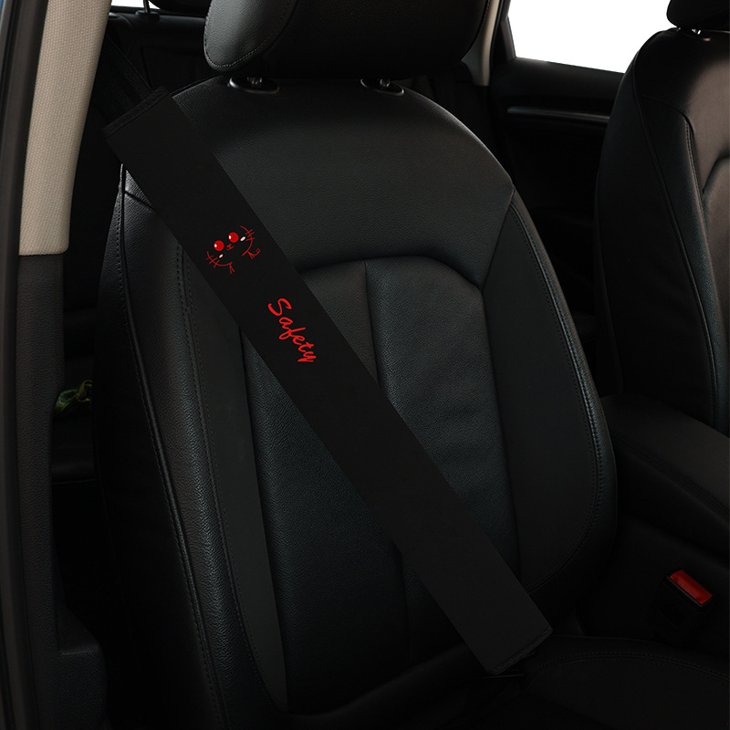 Калъф за презрамката на автомобилен колан с карикатурна котка — декоративен предпазител, материал ледена коприна, марка Red Chrysanthemum, възможност за персонализация, подходящ като подарък