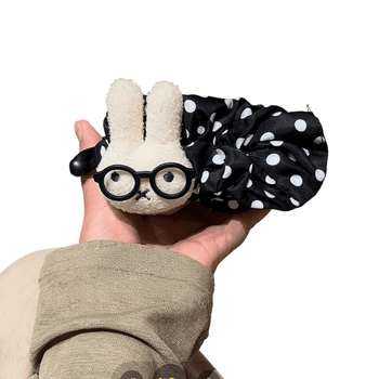 Clip banana pentru păr – stil KT pisică, retro; material acrilic; făcut manual; categorie: clip banana; toamnă 2025