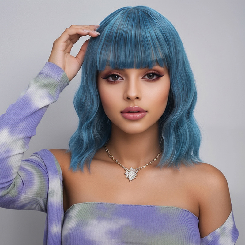 Perucă Yn130 scurtă, dreaptă, cu breton, fibre sintetice rezistente la temperatură, mecanism de fabricație