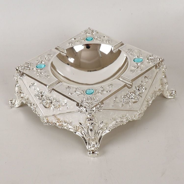 Cenușar din aliaj, în stil european, cu breloc, de unică folosință, imprimare logo disponibilă