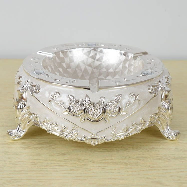 Cenușar din aliaj, în stil european, cu breloc, de unică folosință, imprimare logo disponibilă