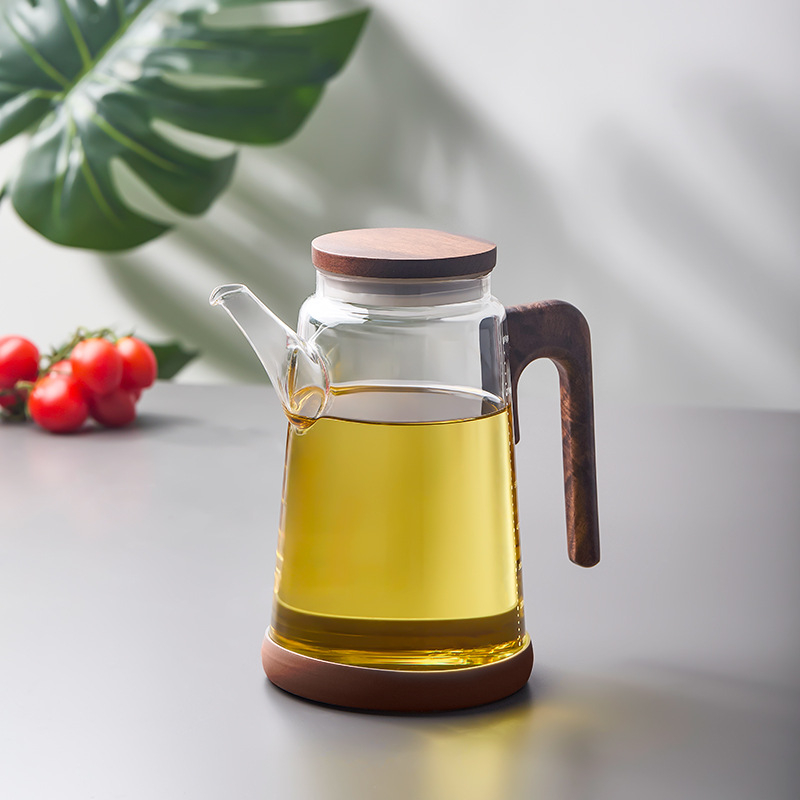 Recipient de ulei din sticlă cu capac și mâner din lemn de nuc, logo imprimat, stil modern minimalist