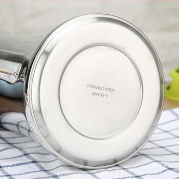 Baiqing rozsdamentes acél olaj- és szószpalack hosszú kifolyócsővel, porvédett