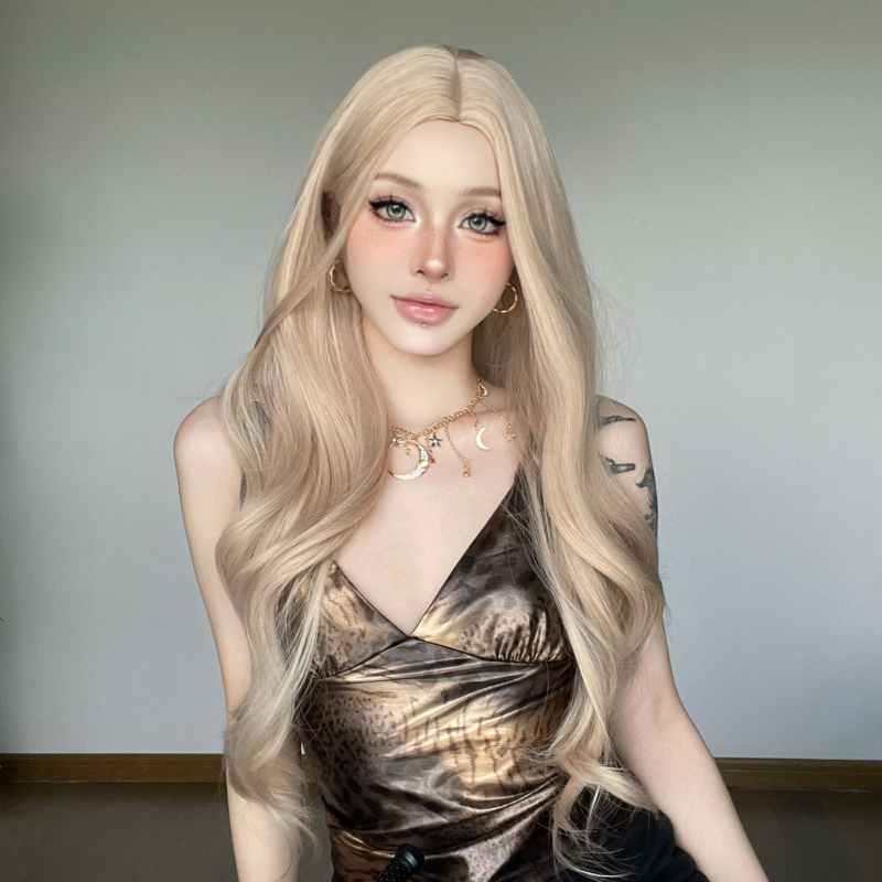 Perucă pentru femei: păr lung buclat cu breton diagonal, fibre rezistente la căldură