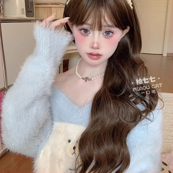 Perucă cu valuri mari, păr lung, breton natural aer; material păr: filament proteic; tehnologie de fabricație: mecanism; stil: natural; model: cap complet