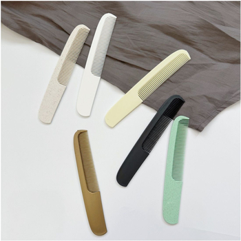 Pieptan cu finisaj mat, compact şi portabil, în formă de lună, anti-static, ecologic