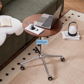 Stol za kavu s okruglim mramornim vrhom, metalnim okvirom i drvenom podlogom, s kotačićima