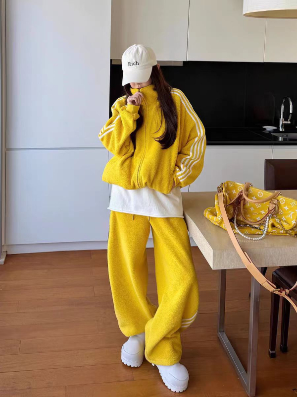 Pamukasti dvodijelni set: gornji dio s T-majicom i duga široka hlača, japansko-korejski casual stil, za sve sezone, preko 95% pamuka