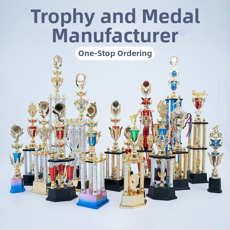 Plastový trofej, prispôsobiteľný potlačou loga, vhodný ako športové ocenenie a firemné darčeky