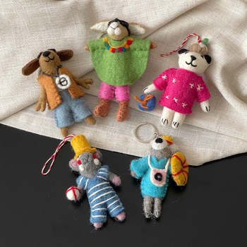 Pandantiv pentru chei din filc de lână — lucrat manual, talisman drăguț pentru geantă, model animal mic, stil drăguț, primăvara 2025