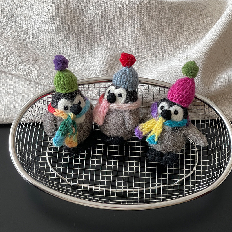 Pandantiv pentru chei din filc de lână — lucrat manual, talisman drăguț pentru geantă, model animal mic, stil drăguț, primăvara 2025