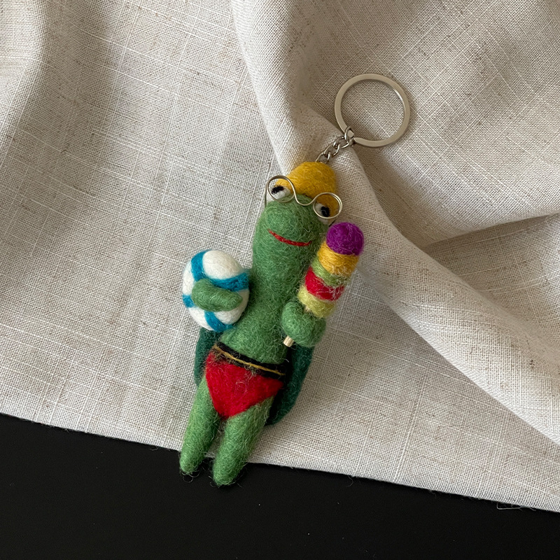 Pandantiv pentru chei din filc de lână — lucrat manual, talisman drăguț pentru geantă, model animal mic, stil drăguț, primăvara 2025