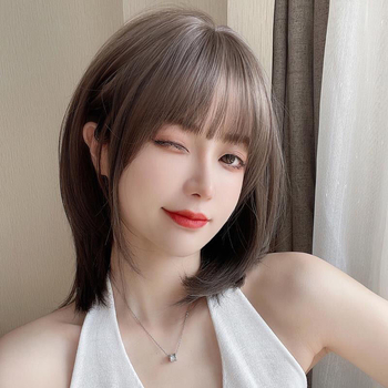 Perucă scurtă, păr drept, model A-08, Qi bangs, fibre rezistente la temperaturi înalte, volum natural pentru conturarea feței