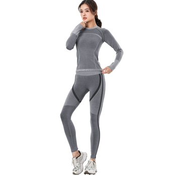 Set feminin pentru schi, model cu dungi, potrivit pentru iarnă, primăvară și toamnă, amestec nylon-cotton-spandex 52/43/5, mâneci lungi