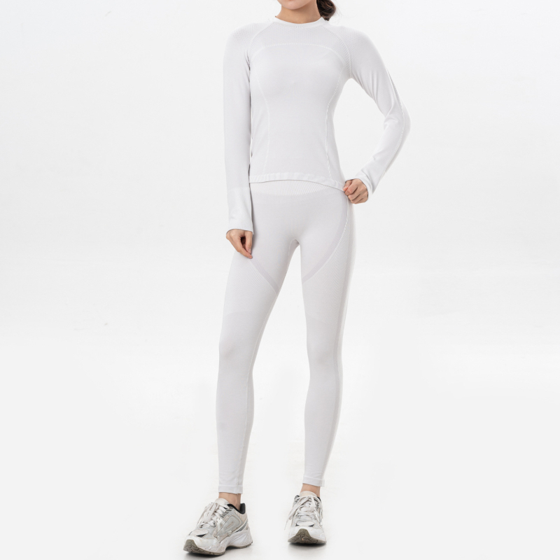 Set feminin pentru schi, model cu dungi, potrivit pentru iarnă, primăvară și toamnă, amestec nylon-cotton-spandex 52/43/5, mâneci lungi