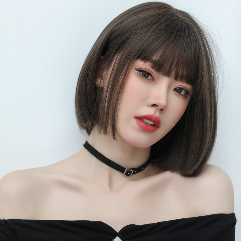 Ženska kratka ravna perika s bangs, vlakno otporno na toplinu, model XY-065, porijeklo Zhejiang