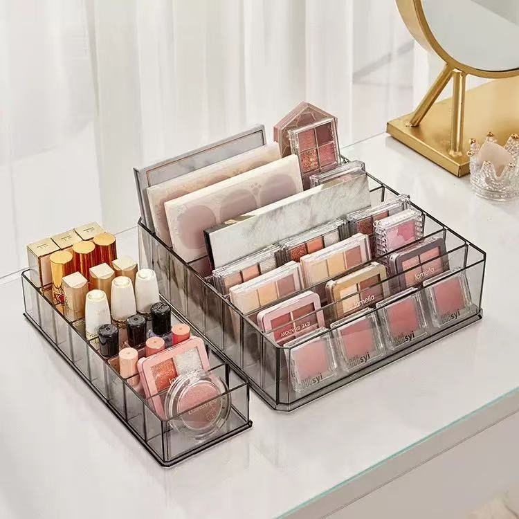 Επιτραπέζιος οργανωτής καλλυντικών με θήκες για κραγιόν, βερνίκι νυχιών και παλέτα σκιών· πλαστικό, στυλ light luxury, βάρος 240–800 g