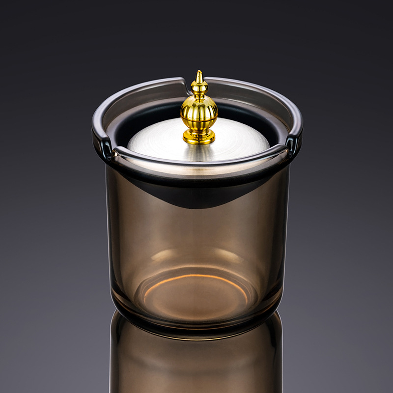 Scrumieră cu capac, în formă de pâlnie, din sticlă groasă, decorativă, cu posibilitatea de personalizare