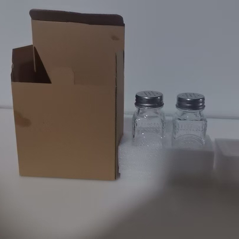 Set de sticle din sticlă pentru condimente – Yehong YH-918198; Material: Sticlă; Tip condimente: solide; Stil: Modern minimalist