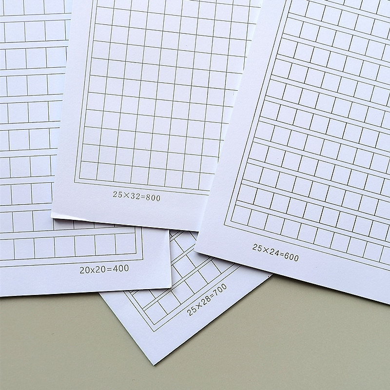 Hârtie de manuscris cu pătrate, 70 g, disponibilă în 400/600/700/800 pătrate