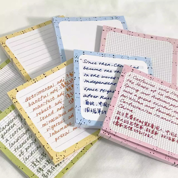 Hordozható jegyzetfüzet tintafolt mintázattal, szakítható lapokkal, 50 oldal, ragasztómentes