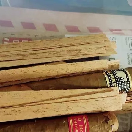 Drveni ormarić za cigare, ručno izrađen, zaključavajući se i prilagodljiv