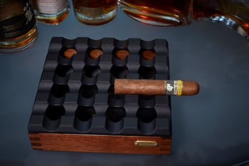 Pepeljara za cigare — višefunkcionalna, drvena; Značka: JIFENG; Kreativan dizajn