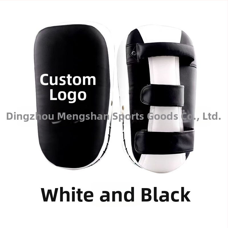 Zakrivljena ciljana ploha za trening boksa, Muay Thai i Taekwondo – PU materijal, model 40, težina 400 g, vertikalni stil