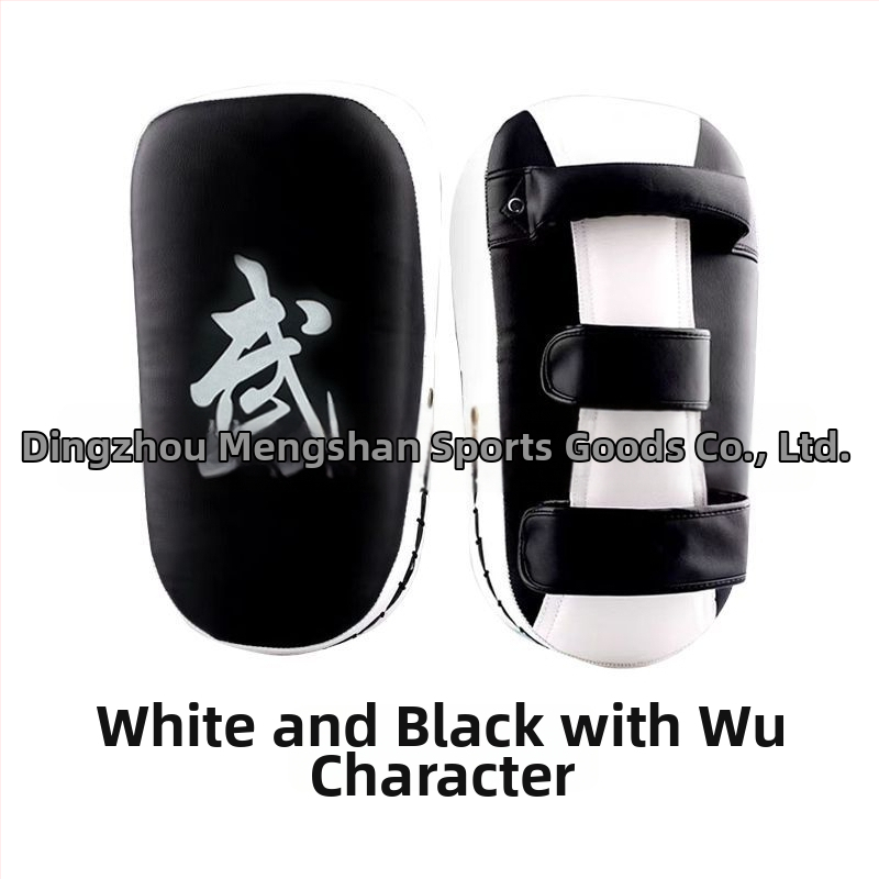 Zakrivljena ciljana ploha za trening boksa, Muay Thai i Taekwondo – PU materijal, model 40, težina 400 g, vertikalni stil