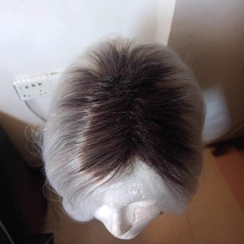 Perika, kratka kovrčava kosa, model C019, vlakno otporne na visoke temperature, diagonalne šiške, mehaničko oblikovanje, realističan izgled