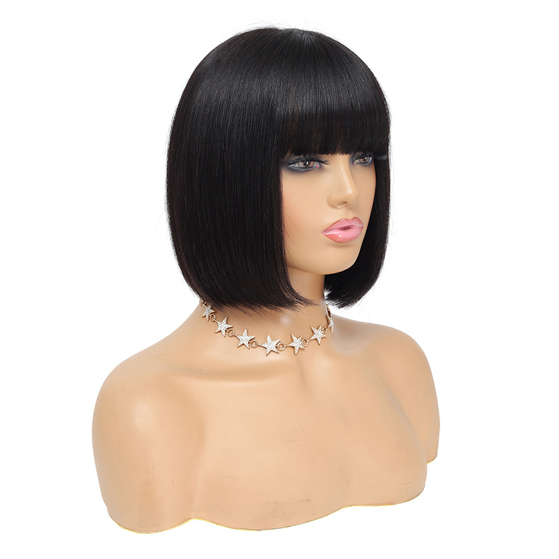 Bob perika od ljudske kose, kapica 4x4/13x4, polu-mašinska i polu-ručna izrada, može se bojiti i permati, šiške ravne ili nagnute