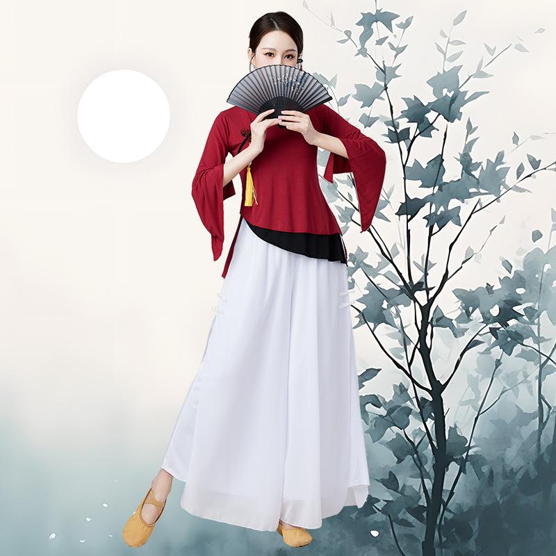 Kostim za square dance; gornji dio od modal, donji dio od šifona; Materijal: Modal; Podstava: Milk Silk; Sezone: Ljeto, Proljeće, Jesen