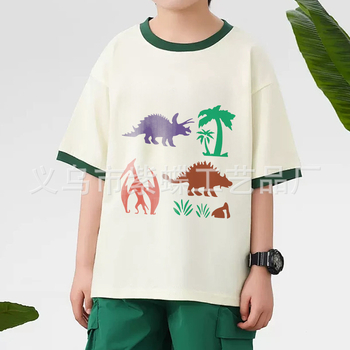 Șablon de pictură — temă Pădurea Alpină, material PET, dinozaur decupat gol