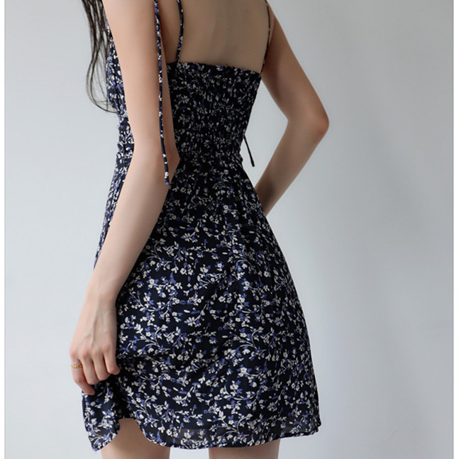 Rochie florală în A-line fără mâneci, decolteu în V