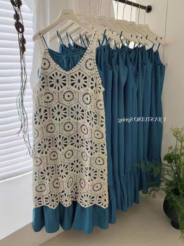 Midi haljina s polo ovratnikom, rukavi princeze, PVC tkanina, retro stil