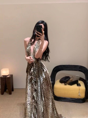 Seksi maksi haljina s leopard uzorkom, duboki V izrez, volan na kraju, chiffon